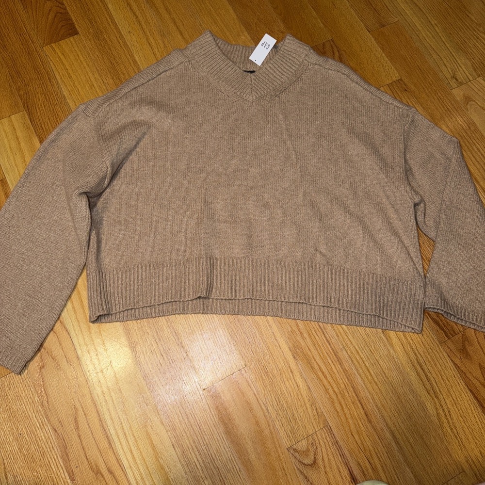 New GAP Women Size L Tan CashSoft Cropped Cozy High V-Neck Sweater Oversized
